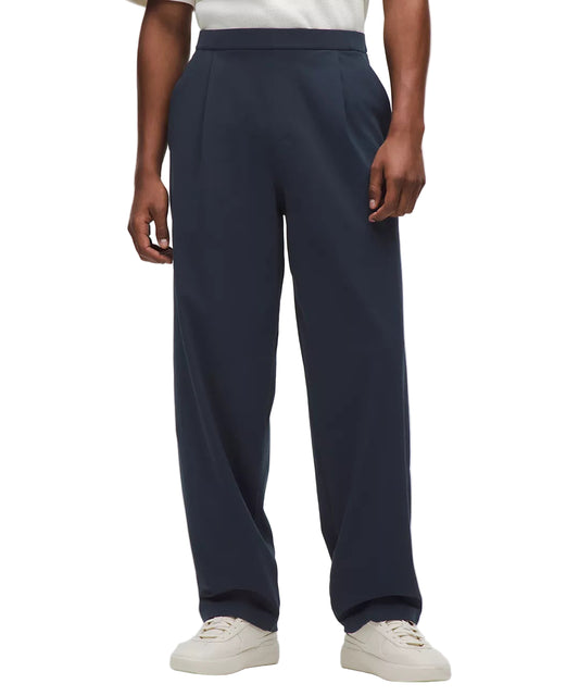 Men's Daydrift Relaxed-Fit Pleated Trouser Regular True Navy