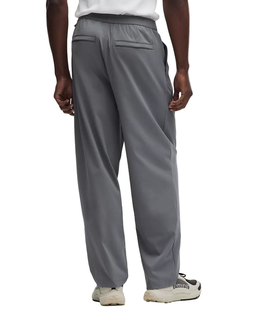 Men's Daydrift Relaxed-Fit Pleated Trouser Regular Solar Grey