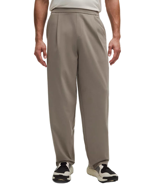 Men's Daydrift Relaxed-Fit Pleated Trouser Regular Warm Ash Grey