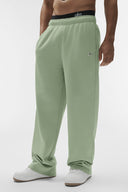 ALO Accolade Straight Leg Sweatpant Dune Grass