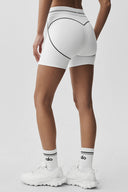4" Airbrush High-Waist Heart Throb Short White/Black