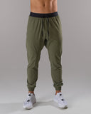 Apex Jogger - Evergrit - Unmatched Kicks - Alphalete