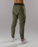 Apex Jogger - Evergrit - Unmatched Kicks - Alphalete