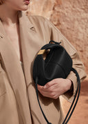 Béri - Noir Grainé - Unmatched Kicks - Handbags