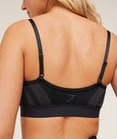 Charge Seamless Sports Bra medium support Black/Graphite Grey - Unmatched Kicks - GYMSHARK