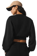 Cropped Accolade Crewneck Black - Unmatched Kicks - ALO