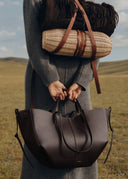 Cyme - Ébène Grainé - Unmatched Kicks - Handbags