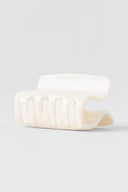 Effortless Claw Clip - White Pearl - Unmatched Kicks - ALO