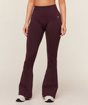 Everyday Seamless Flared Legging 2.0 - GS Cherry Purple - Unmatched Kicks - GYMSHARK