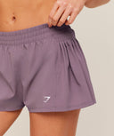 Flutter Woven Shorts regular Dusk Purple - Unmatched Kicks - GYMSHARK