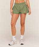 Flutter Woven Shorts regular GS Grounded Green - Unmatched Kicks - GYMSHARK