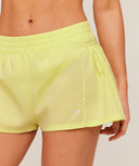 Flutter Woven Shorts regular Sorbet Yellow - Unmatched Kicks - GYMSHARK