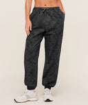 Lifting Pump Pants - Black/Onyx Grey - Unmatched Kicks - GYMSHARK