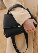 Mokki - Noir Coutures Ecrues Grainé - Unmatched Kicks - Handbags