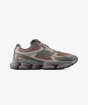 NEW BALANCE ABZORB 2000 ICE WINE/EARTH SHADOW - Unmatched Kicks-