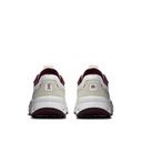 On Running THE ROGER Wildcard Ivory Maroon - Unmatched Kicks - ON