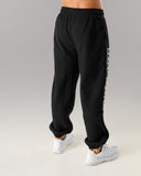 Staple Jogger - Black Graphic - Unmatched Kicks - Alphalete