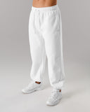 Staple Jogger - White - Unmatched Kicks - Alphalete