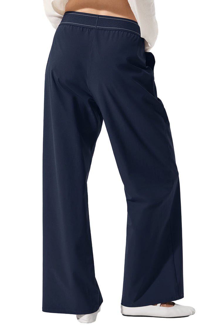 alo Suit Up Trouser Regular- Navy パンツ　S Suit Up Trouser (Regular) Navy - Unmatched Kicks